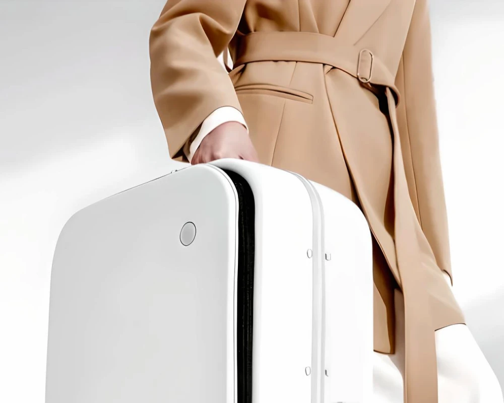 suitcase with compartments